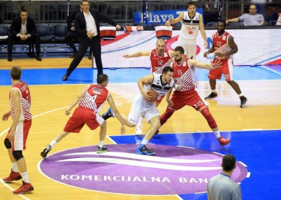 Završen najbizarniji meč u istoriji KLS, Zvezda pobedila Partizan 97:88 (VIDEO)
