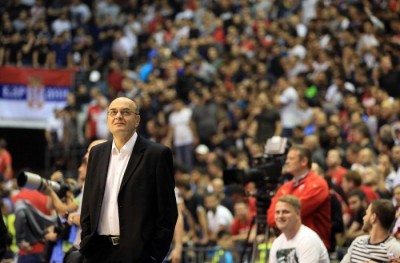 DV iscenirao da ga je pogodila petarda (VIDEO)