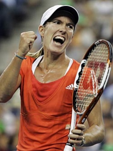 I Žistin Enan započinje trenersku karijeru?