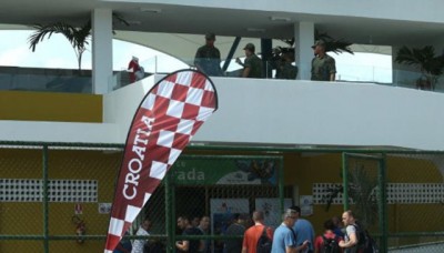 Prekinut trening Hrvata zbog bombe, ili ipak nije?