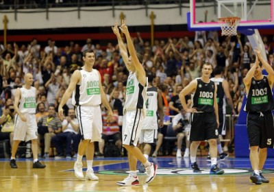 Kecman i na oproštaju pogodio sa svoje polovine (VIDEO) (FOTO)
