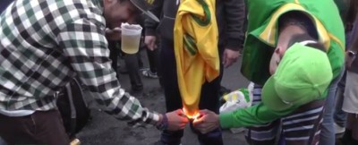 Šta im je on kriv? Brazilci palili Nejmarov dres (VIDEO)