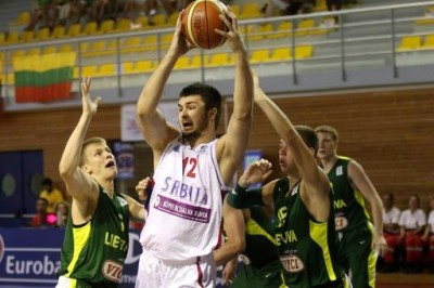 ‘Orlići’ ubedljivim trijumfom protiv Litvanaca sa prvog mesta do duela sa Izraelom