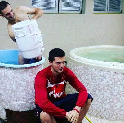 Ledeni izazov: Sadašnji fudbaler Zvezde prozvao bivšeg da oprosti klubu dug! (VIDEO)