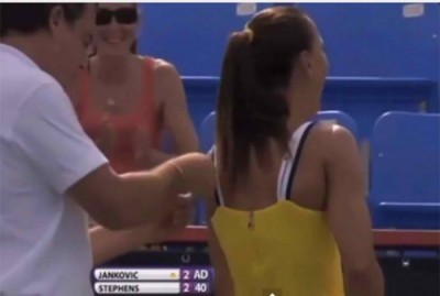 Sudija i publika nameštali brus Jeleni Janković (VIDEO)