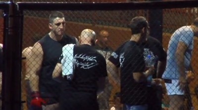 Opšta tuča u Novom Pazaru, Kristijan Golubović napadnut, njegov brat teško povređen (VIDEO)