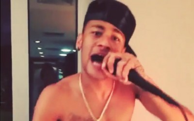 KAZNA ZA UŠI: Pogledajte stručnjaka reakcije na Nejmarovo „pevanje“ (VIDEO)