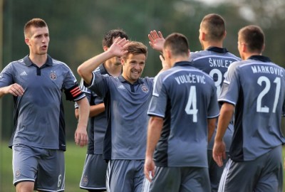 PARTIZAN SE VOLI: Napadač crno-belih želeo da razlupa televizor zbog Ilijeva (VIDEO)