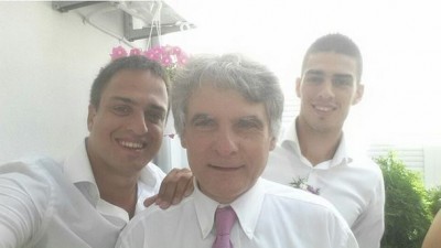 Prvi ‘selfi’ Zvezdine legende sa sinovima (FOTO)