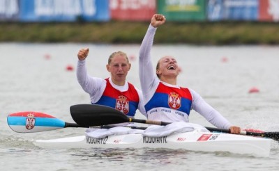 SK U RAČICAMA: Sestre Moldovan osvojile bronzanu medalju