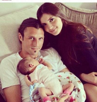 Rakić uvek ima dva vatrena navijača uz sebe (FOTO)