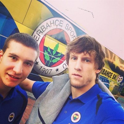 RAFALNA PALJBA: Bogdan vs Kinzi, a tu su i Jan, Bjelica (VIDEO)