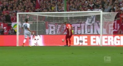 NE TOM LEVOM! Posle ovog promašaja i sam se zapitao zašto trenira fudbal (VIDEO)