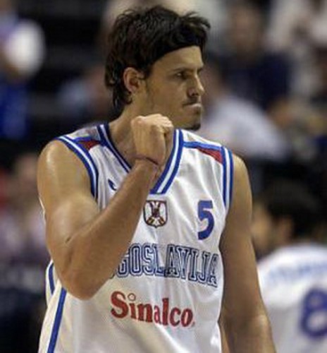 OD PODIJUMA DO ZATVORA: Koturović osuđen na tri meseca!