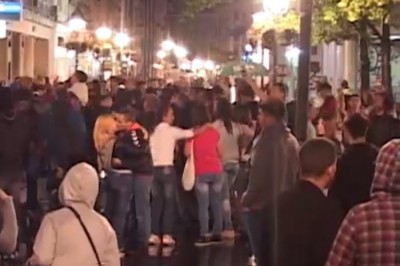 MUNDOBASKET: Navijači slavili srebro igrača Srbije (VIDEO)