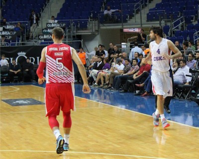 ZVEZDINO ČUDO: Stefan Jović šalje po burek i to u NBA stilu (VIDEO)