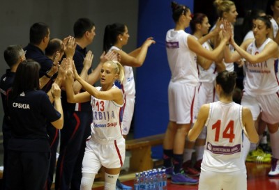 UMESTO DA SE RADUJU KRENULE PROZIVKE: Milica Dabović kivna na saigračice