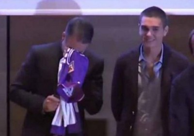 EMOTIVNO: Batistuta zaplakao zbog Fiorentine (VIDEO)