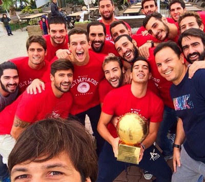 POBEDNIČKI SELFI: Rađen sa Olimpijakosom pokorio Istanbul