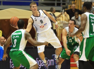 ABA LIGA: Zvezda dočekuje neporaženu Olimpiju, Partizan bez Vujoševića u Zagrebu