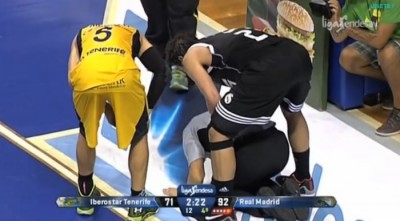 NOKDAUN: Serhio Ljulj ‘obrisao pod sa sudijom’ pogodivši ga loptom u glavu (VIDEO)