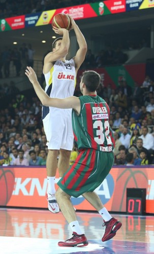 BOGDANOVIĆ PROMAŠIO TROFEJ: Fener ostao bez Superkupa Turske, Srbin tragičar (VIDEO)