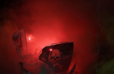 DELIJE POSLALE NOVU PORUKU: Zapaljen dres Galatasaraja u Lučanima (FOTO)