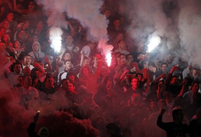 SUKOB DELIJA I GROBARA: Ranjen navijač Crvene zvezde!