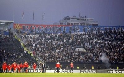 GROBARI DOVELI NARIKAČE: Na „jugu“ oplakana Crvena zvezda! (VIDEO)