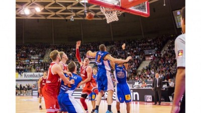 ŠTIMAC VODIO BAJERN DO PRVE POBEDE: Ubedljiv start Pešićeve družine