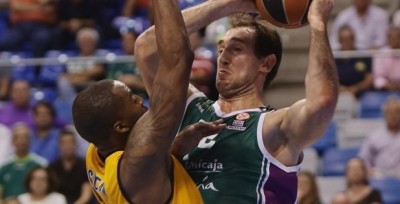 EVROLIGA: Efes trijumfovao na Sardiniji, Vasilijadis trojkom u zadnjoj sekundi srušio Albu