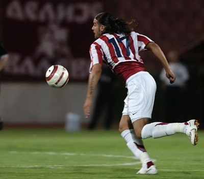 U LAŽI SU KRATKE NOGE: Zvezdaš žvrljao po Koloseumu, pa demantovao da je bio u Rimu