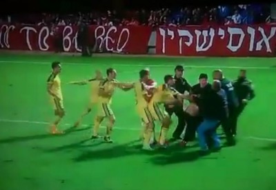 IZRAELSKI DERBI PREKINUT: Opšta šorka na terenu! (VIDEO)