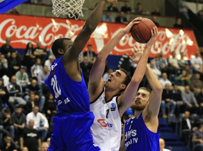 ABA: Partizan, posle tuče na tribinama, ponizio Levski!