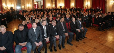 POSLEDNJI POZDRAV SA LEGENDOM: Održana komemoracija povodom smrti Nenada Manojlovića