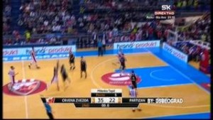 Vilijams sa pola terena uz zvuk sirene