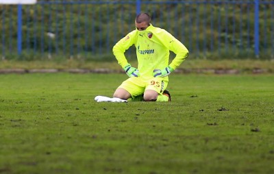 PALO ‘RIBANJE’: Golman Zvezde otkrio reakciju uprave posle poraza u Novom Pazaru