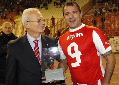 ZVEZDA DANICA: Spasilac stiže na Marakanu, stiže novi predsednik