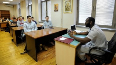 PROFESOR DŽENKINS: Amerikanac objasnio mladim košarkašima šta je važno u životu