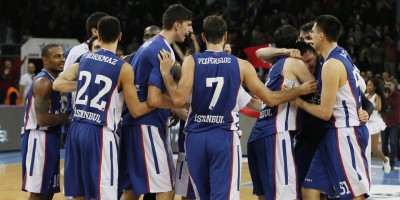 ISTANBULSKI DERBI: Duda sa Efesom nadigrao srpsku koloniju u Feneru