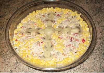 LIFESTYLE OBROK: Posna salata sa kikirikijem i kukuruzom