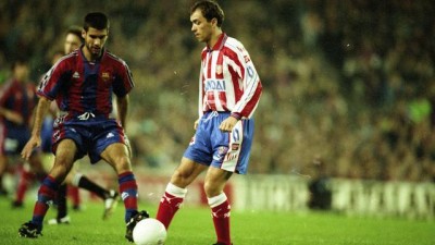 ‘MI NISMO VOLELI OGLEDALO, KAO OVI DANAŠNJI FUDBALERI’: Proslavljeni srpski as se prisetio čuvenog gola protiv Barselone, pa ‘pecnuo’ Ronalda zbog trbušnjaka! (VIDEO)