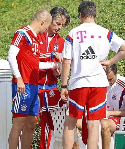 DOBRO JE PROŠAO: Zvezdu Bajerna ujeo krokodil? (FOTO)