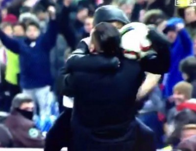 TAKO SE SLAVI: Simeone zagrljajem sa sinom proslavio gol protiv Reala (VIDEO)