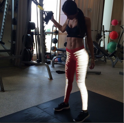 ONA JE BOMBA: Postoji li zgodnija devojka od nje? (FOTO)