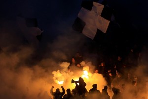 DRAMA U HUMSKOJ: Hitna pomoć odvezla dva navijača sa Juga!