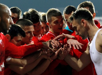 LJUBIMAC DELIJA SLAVI ROĐENDAN: Mbođ sprema čast za saigrače (FOTO)