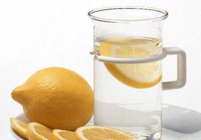 LIFESTYLE: Počnite dan šoljom tople vode sa limunom