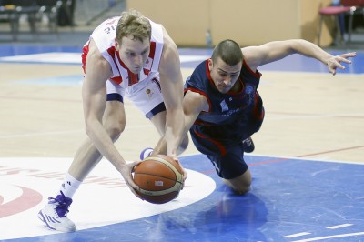 ZAGREVANJE: Blažič počeo sa atrakcijama protiv Konstantina (VIDEO) (FOTO)