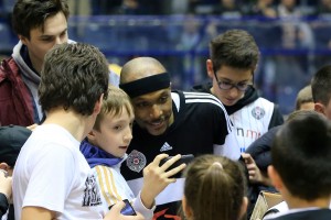 ZNA SE KO JE NAJBOLJI: Sa kim je Akojon ‘debitovao’ na Instagramu!? (FOTO)